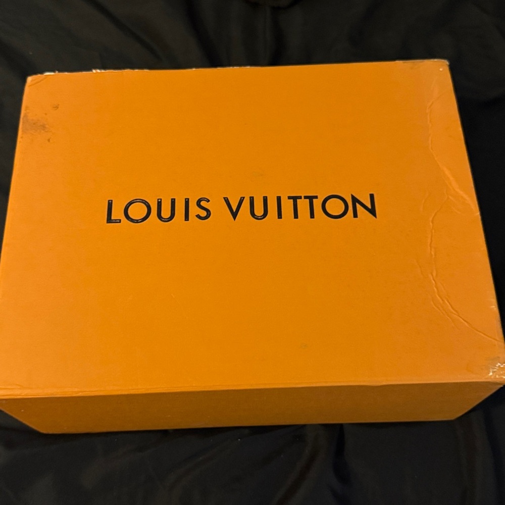 Louis Vuitton Vibrant Orange Box